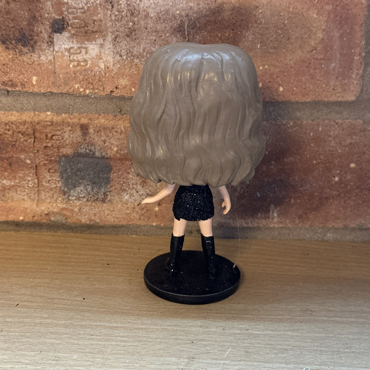 Taylor Swift Black Dress Resin Figure Doll Decor Item Pop Music Merch Singer2