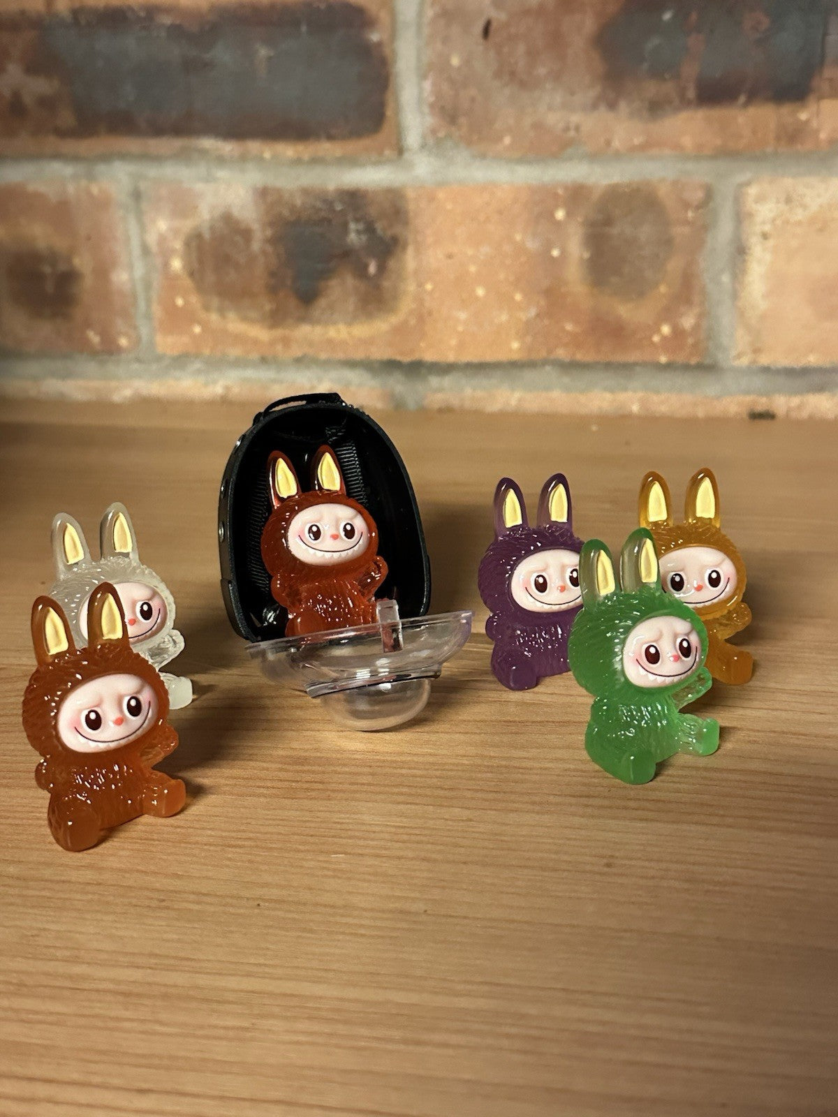 1Pc Labubu Mini Black Carry Case With Glow Mini DOLL For Plush 17 Cm Dolls