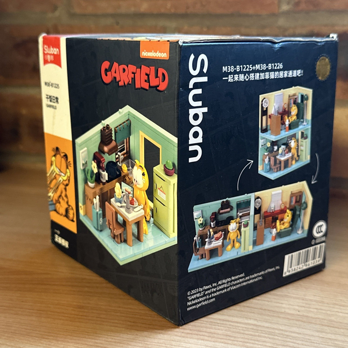 SLUBAN Garfield Building Blocks 194pcs Kitchen Fridge Boxed Brick Set Gift2