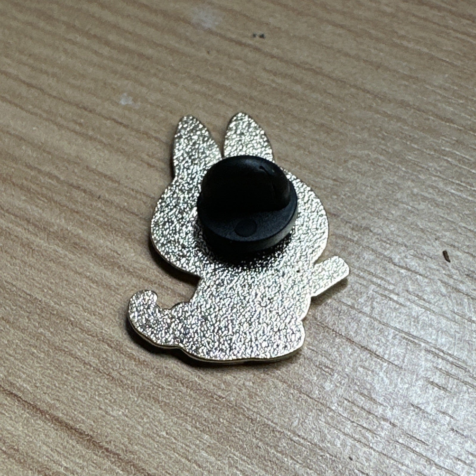 1x Labubu White Rabbit Guitar Enamel Pin Badge Cute In Gift Bag Little Monsters