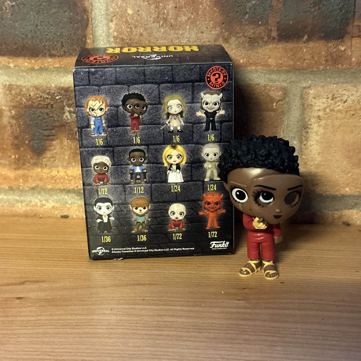 FUNKO MINI MYSTERY UNIVERSAL HORROR "RED (GET OUT)" 1/6 PER BOX