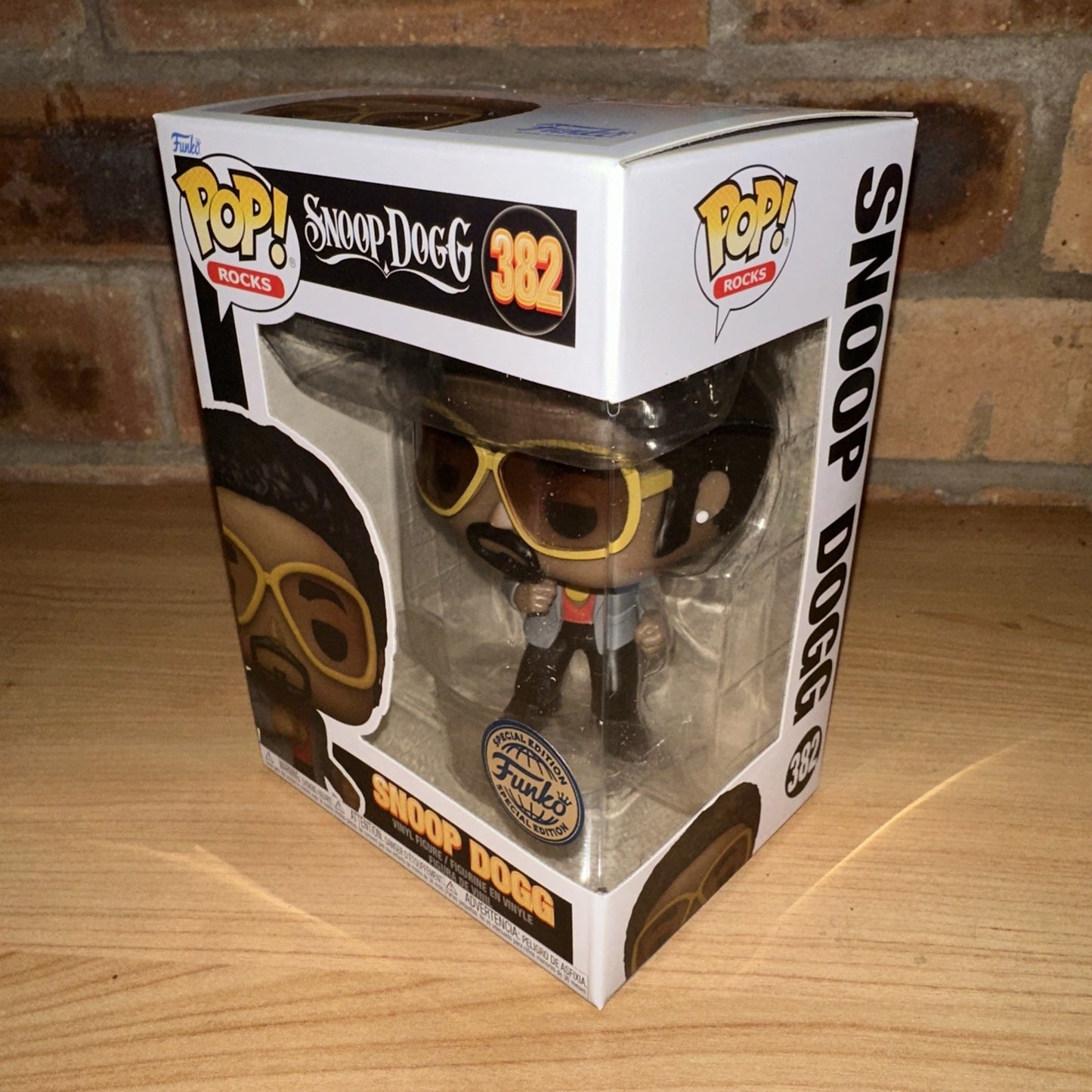 Funko Pop! Rocks Snoop Dogg Disco Exclusive #382 - Sensual Seduction In Stock