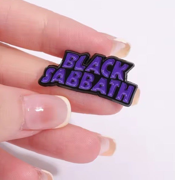 Black Sabbath Rock Band Logo Pin Badge - UK Seller1