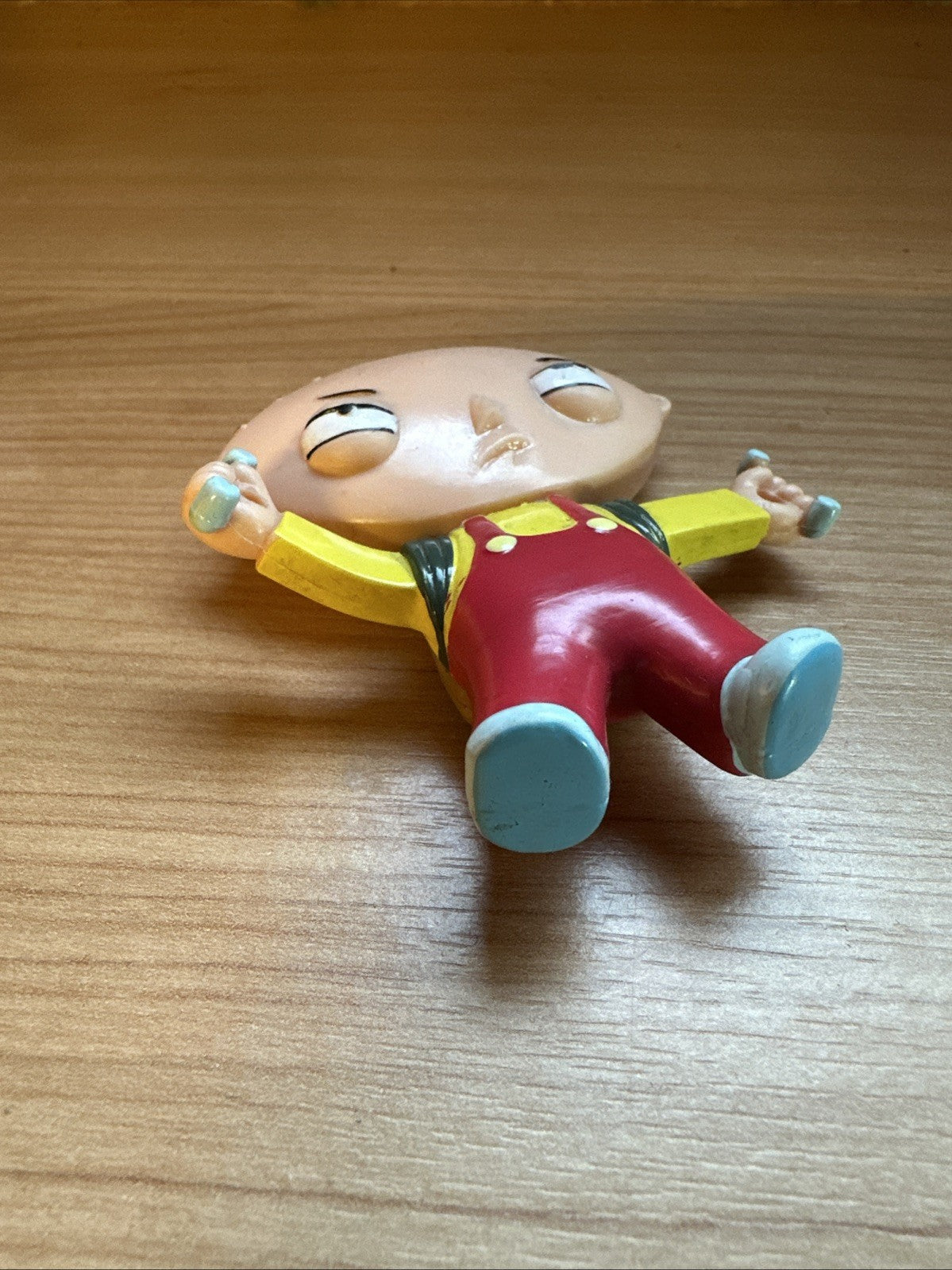Family Guy Fox Figures Stewie Griffin Window Climber 8cm Vinyl Gift Bag Cult3