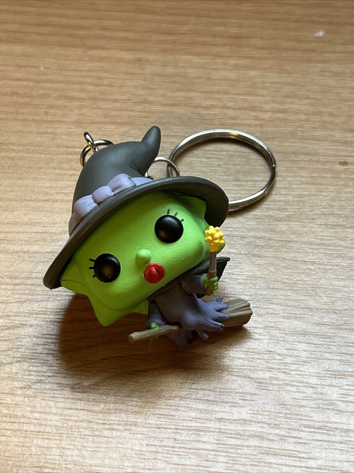 Funko THE SIMPSONS TREEHOUSE OF HORROR WITCH MAGGIE Key Ring Keyring gift bag - SOScollectible