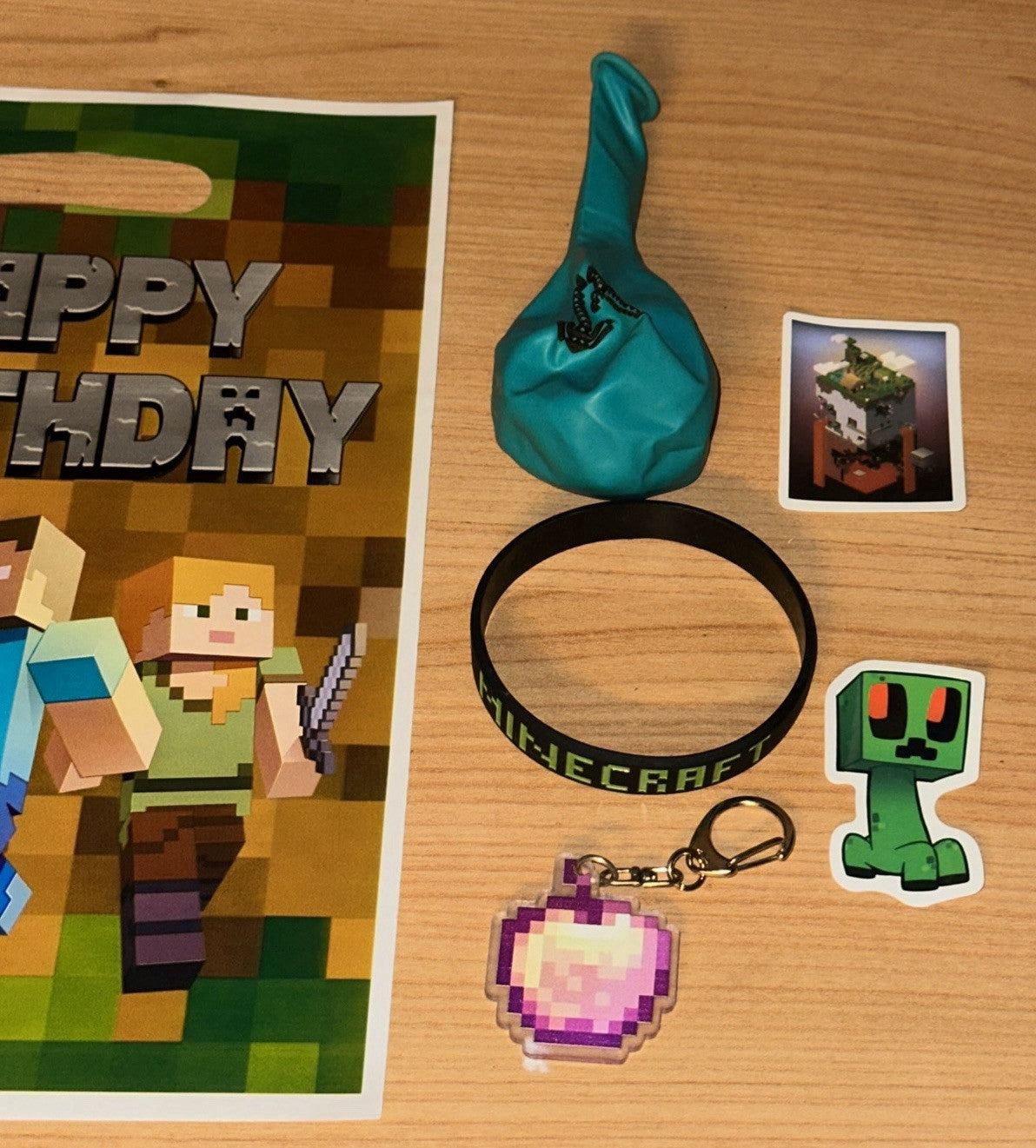 10x Minecraft Theme FILLED Party Bags Inc Bag KeyRing Bracelet Balloon Sticker