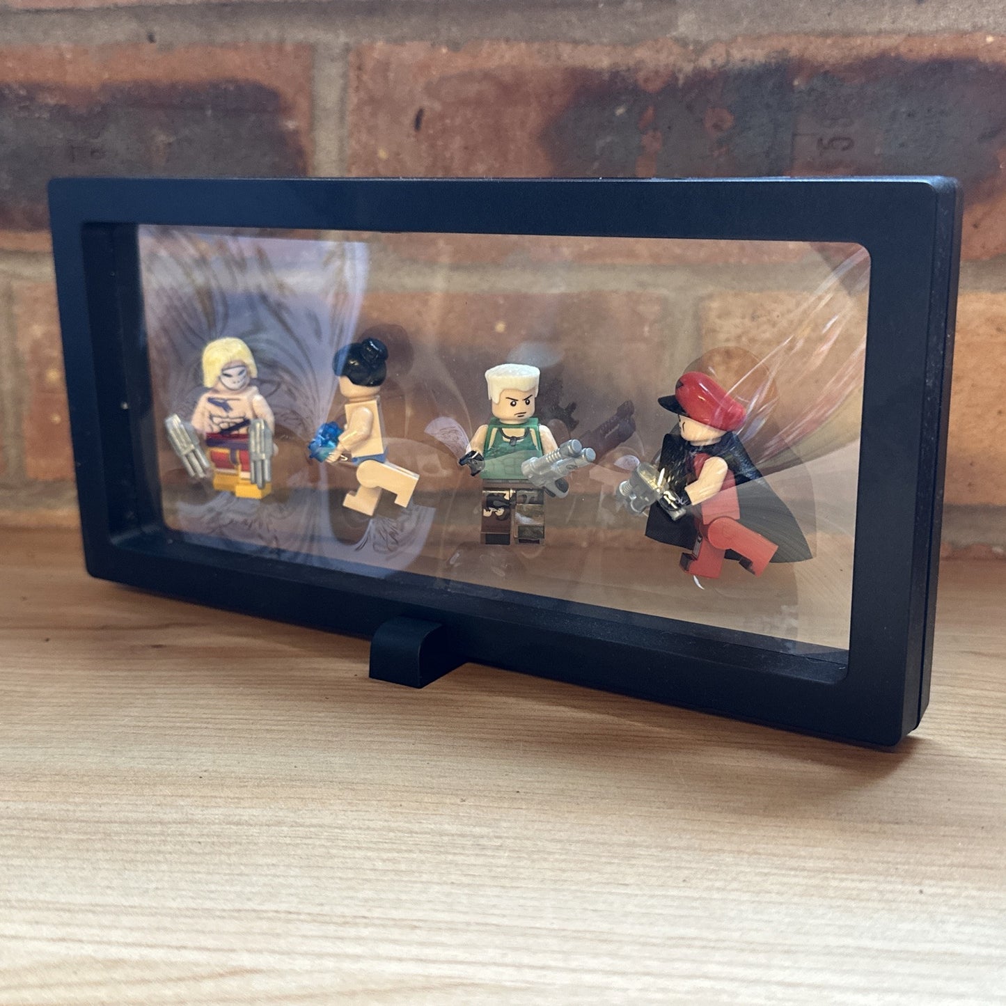 Brick Mini Figure Display Case & 4 Figures Streetfighter Gaming Scene