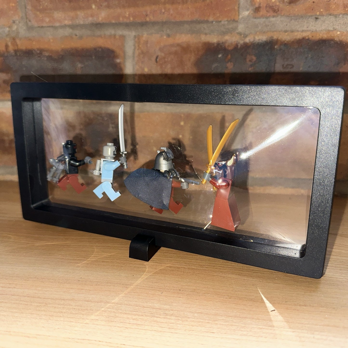 Brick Mini Figure Display Case & 4 Figures TMNT Splinter Vs Shredder