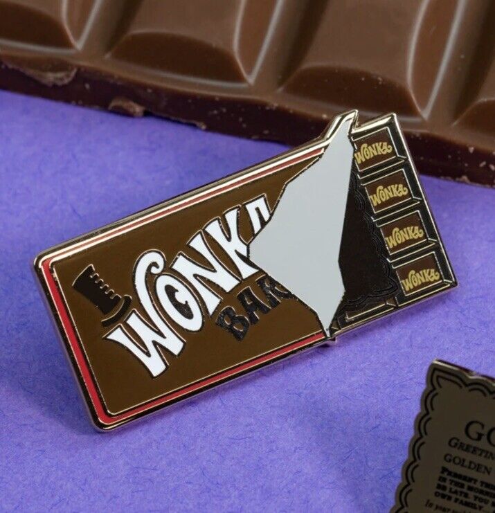 2 X Willy Wonka Golden Ticket & Bar Metal Pin Badge Movie Charlie Official 1.1 - SOScollectible