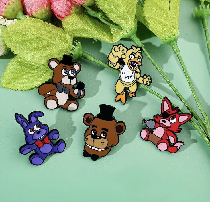 5 x Five Nights At Freddy Pin Badge Set FNAF Complete Set 🇬🇧 Toy Gift Movie - SOScollectible