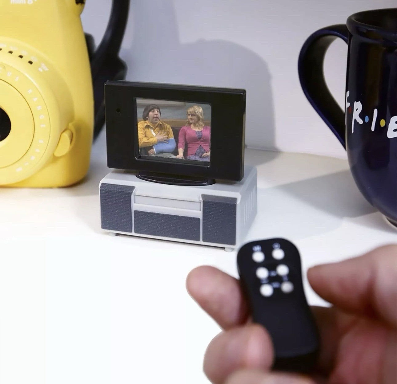 Tiny Tv Classics BIG BANG THEORY Novelty Gift Mini Working Tv New Batteries