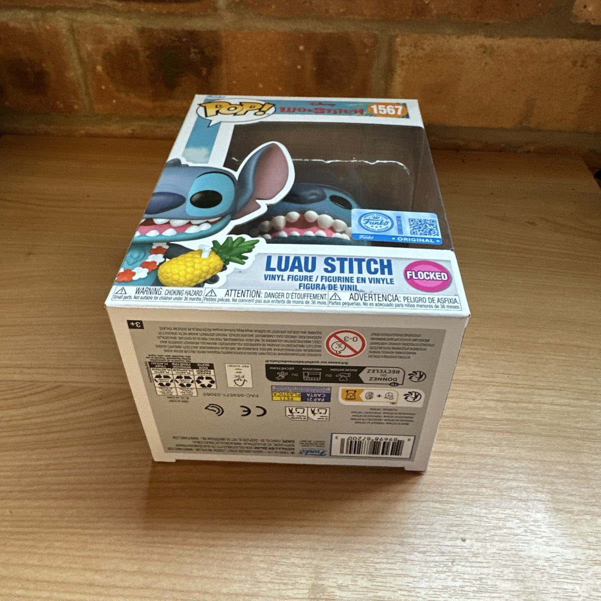 Funko POP Lilo & Stitch - Luau Stitch - Flocked With Pineapple Hot Ltd Ed4