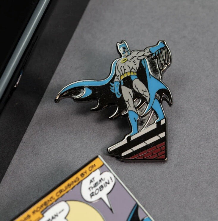 2x Batman Enamel Pin Kings Badge Collectables Superheroes Comic Film Gift 1.22