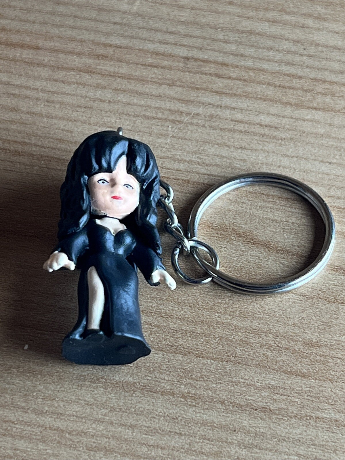 Elvira 3D Key ring Horror TV Movie Goth Gift Kids Cult Keychain1