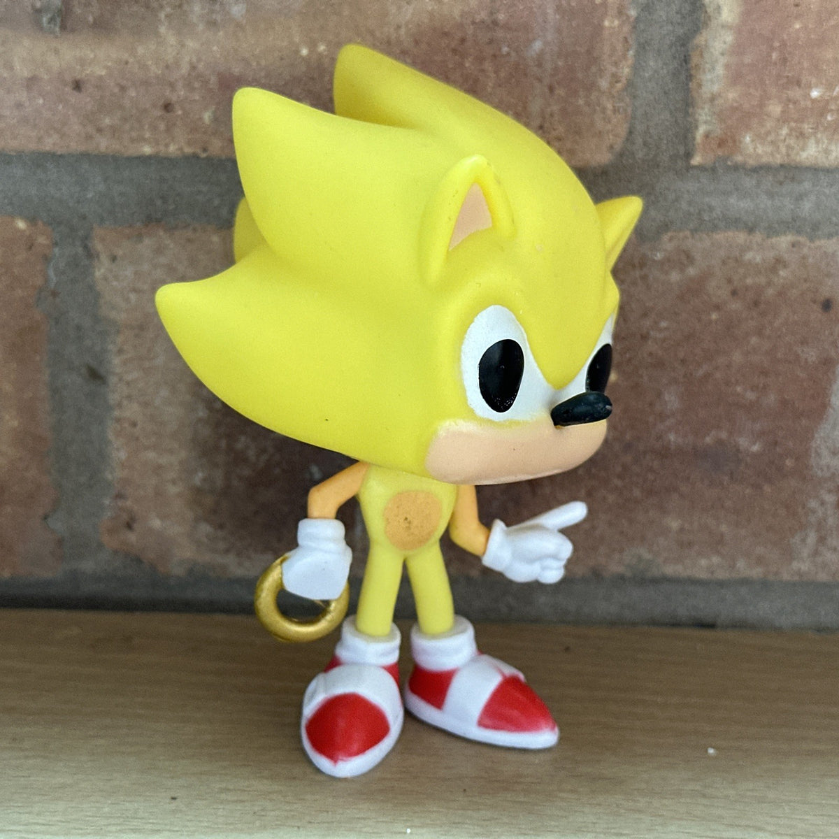Custom SUPER SONIC Pop Vinyl Figure GAMES SONIC THE HEDGEHOG Cult Game1