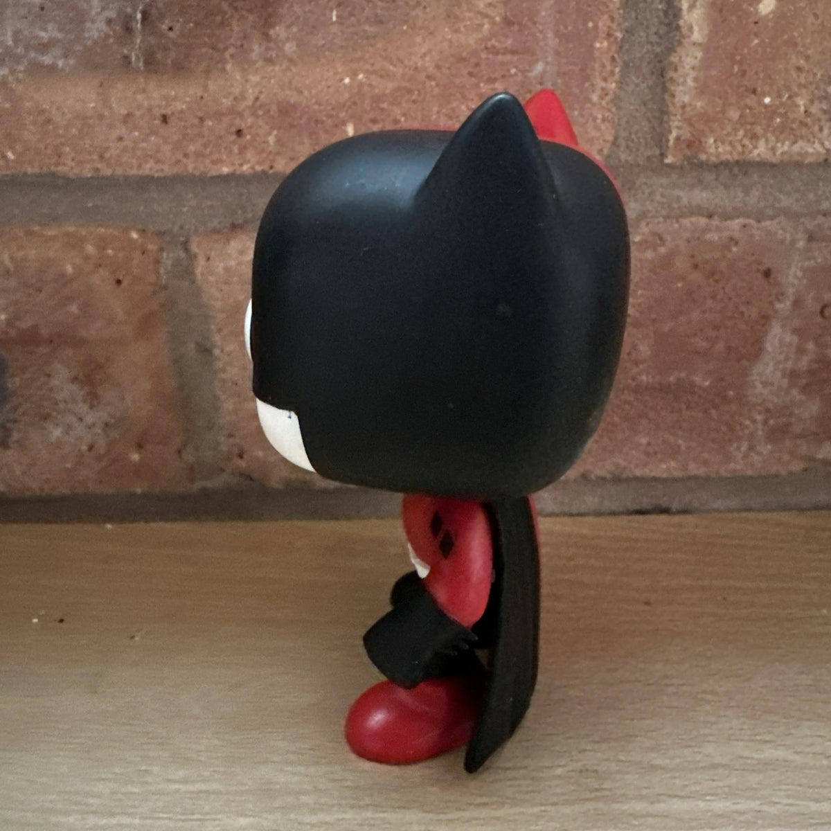 Funko Pop! Vinyl: DC Comics - Batgirl (as Harley Quinn) #127 OOB1