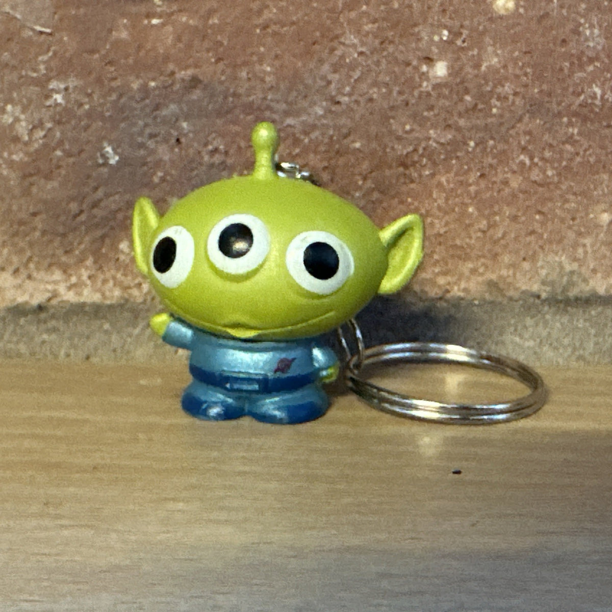 Toy Story Characters ALIEN Lotso Alien Cartoon Doll Key Keyring gift bag0
