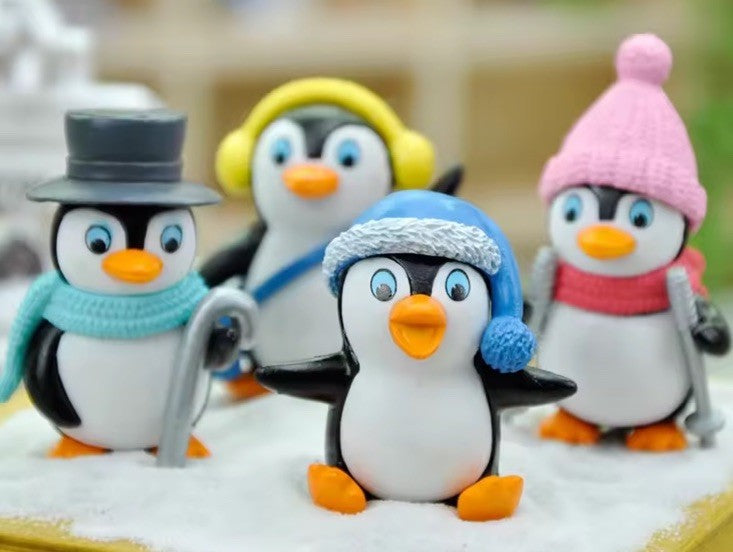 4pcs cute Penguin Figures Snow Scene  Model Toy Xmas Gift0