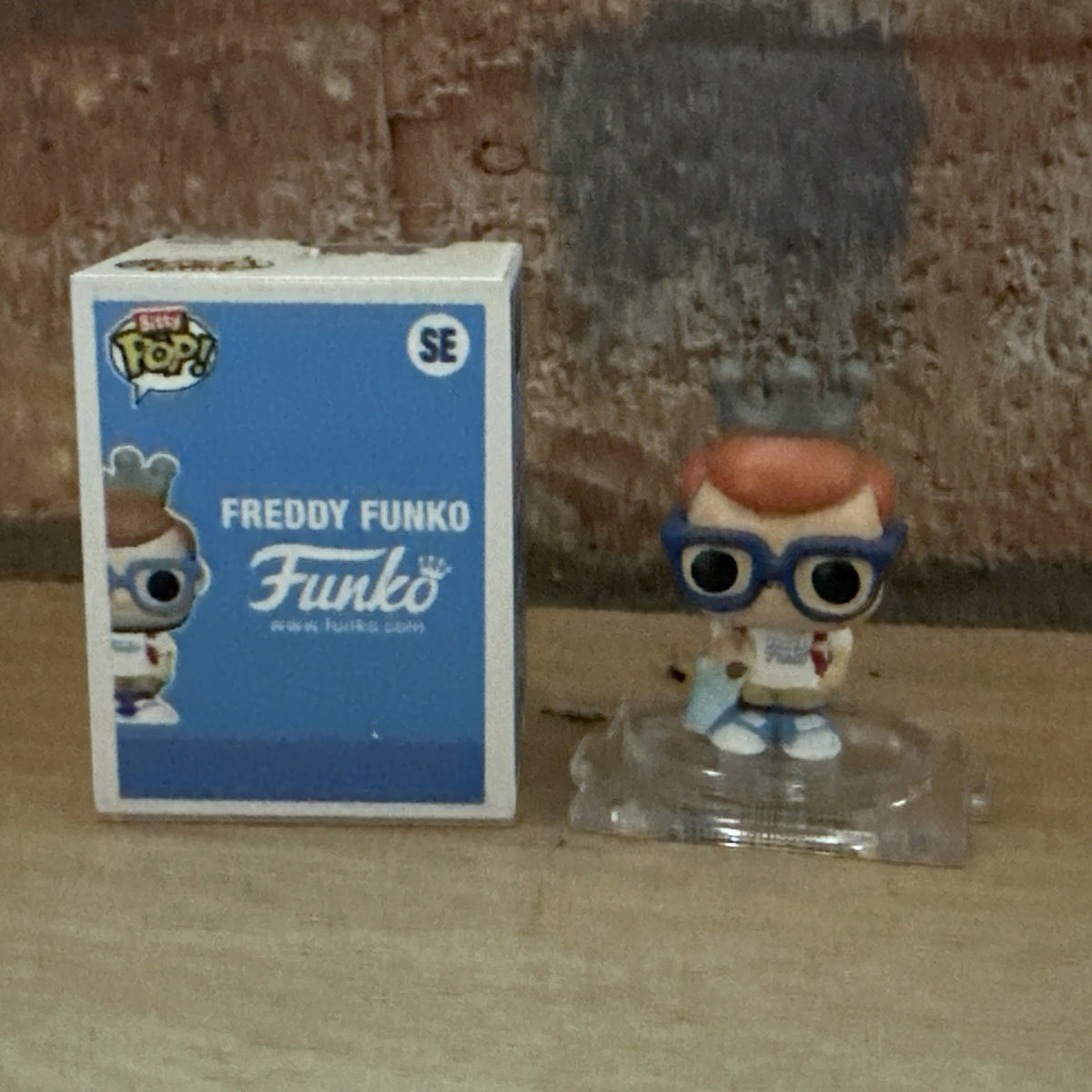 Funko Bitty Pop! Comic Con Fun On The Run 25th Anniversary Edition: Funko Freddy2