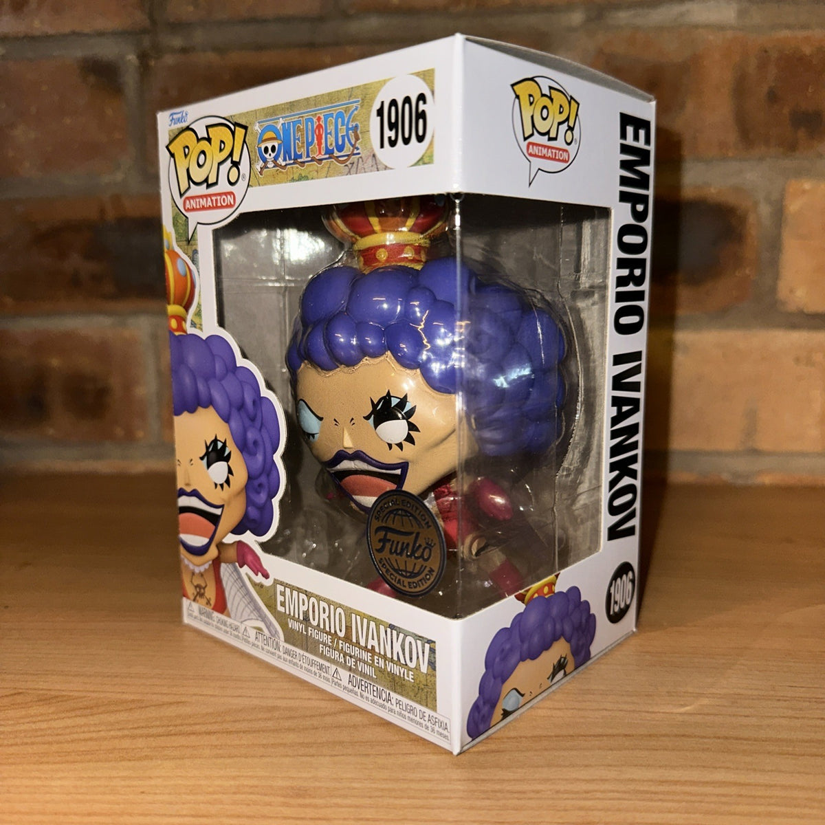 FUNKO POP! EMPORIO IVANKOV - ONE PIECE WITH POP! PROTECTOR LTD ED EXC Figure1