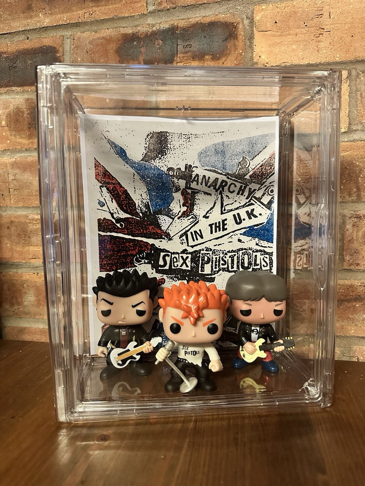 Custom Vinyl Sex Pistols Rotten Sid Vicious Figures & Hard Display Case Punk