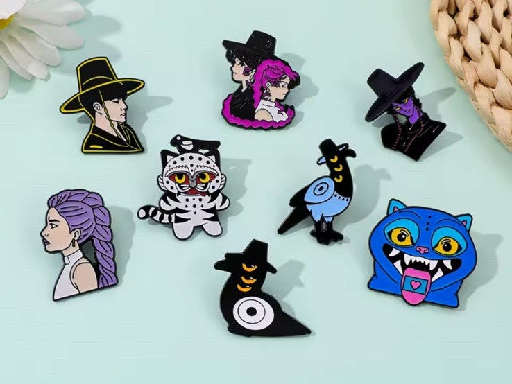 8 PCS KPop  Pin Badge  Set Movie Bags Clothes dance gift 2