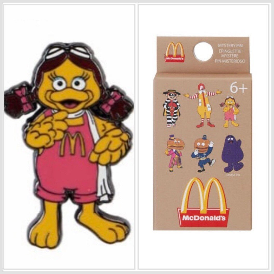 Birdie the Early Bird Exc Boxed Limited Edition McDonalds Friends Loungefly Pin0