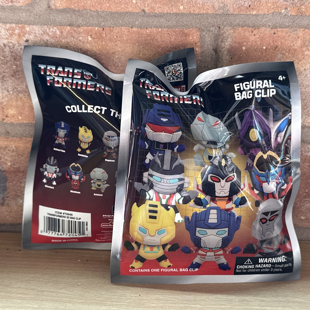 1x Official Transformers Sealed Blind Bag Clip Key Ring Monogram Keychain1