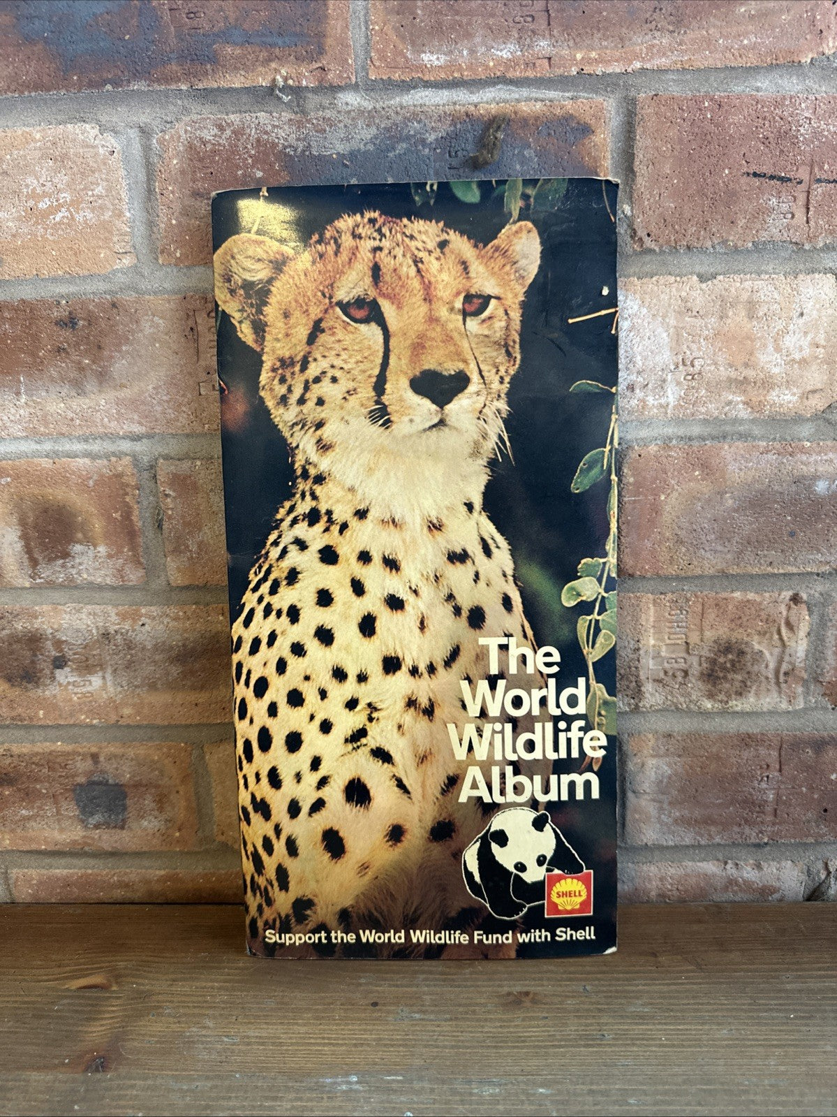 The World Wildlife Album From Shell - Complete With All 16 x 3-D Prints Mounted1