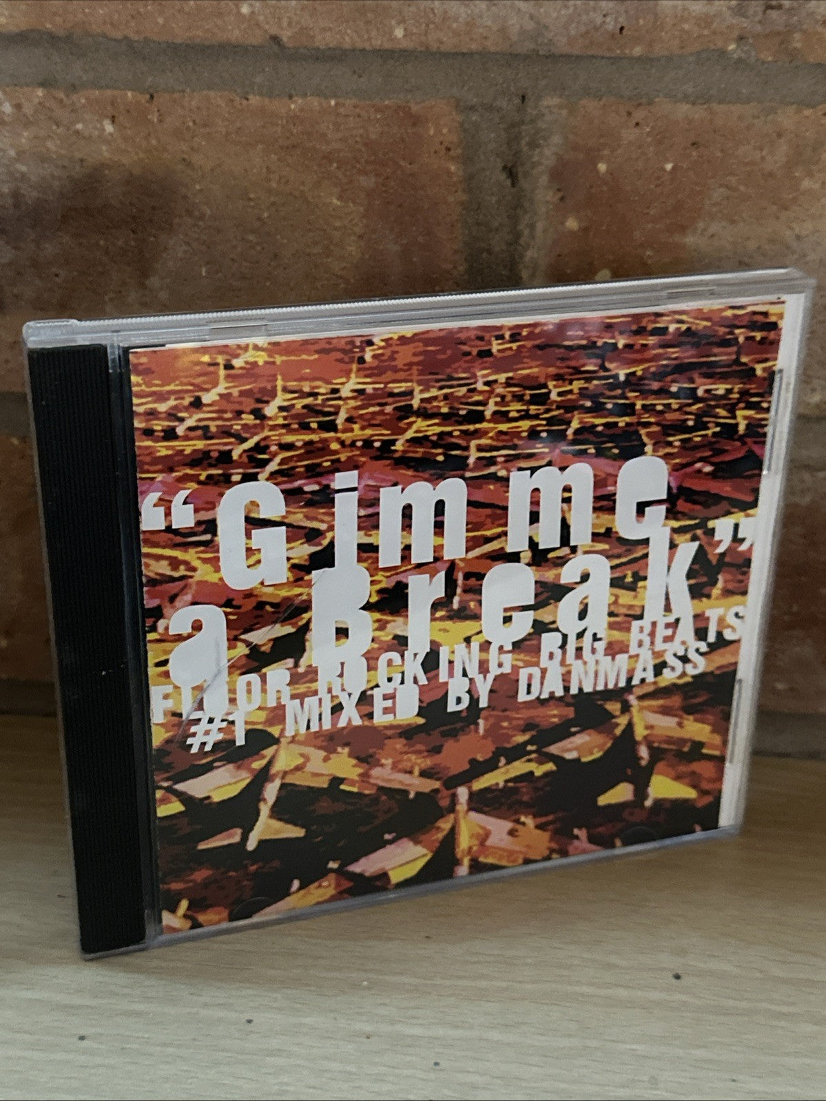 Cd Gimme A Break: FLOOR ROCKING BIG BEATS #1 MIXED BY DANMASS CD Rare 90’s Mixes0