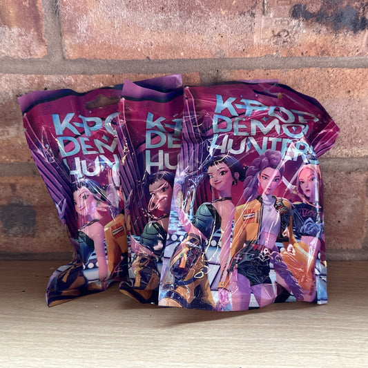 3x K POP Music Blind Bag 1 Figure & 3 Cards  Collect The Set Xmas Gift Filler0