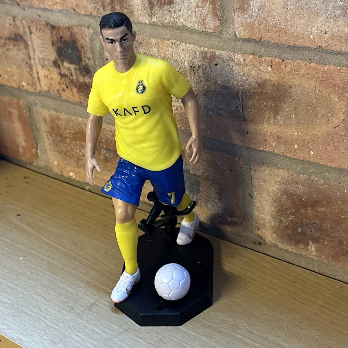 New 17cm Football Star FIFA Ronaldo Al-nassr  Model Cartoon Action Figure Soccer2