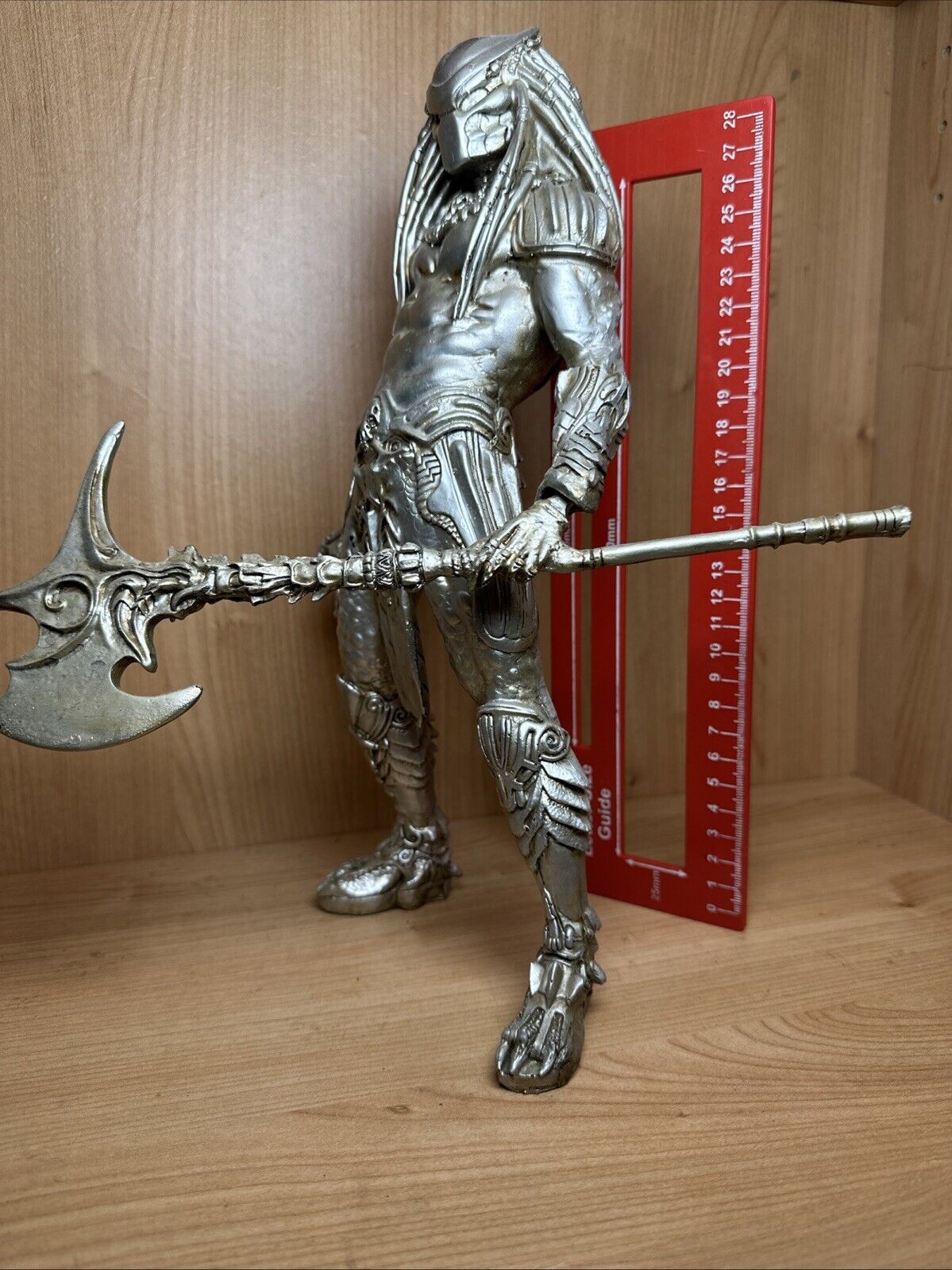 Predator Holding Axe Resin Sculpture Figure Statue Handmade Art From Comic Con