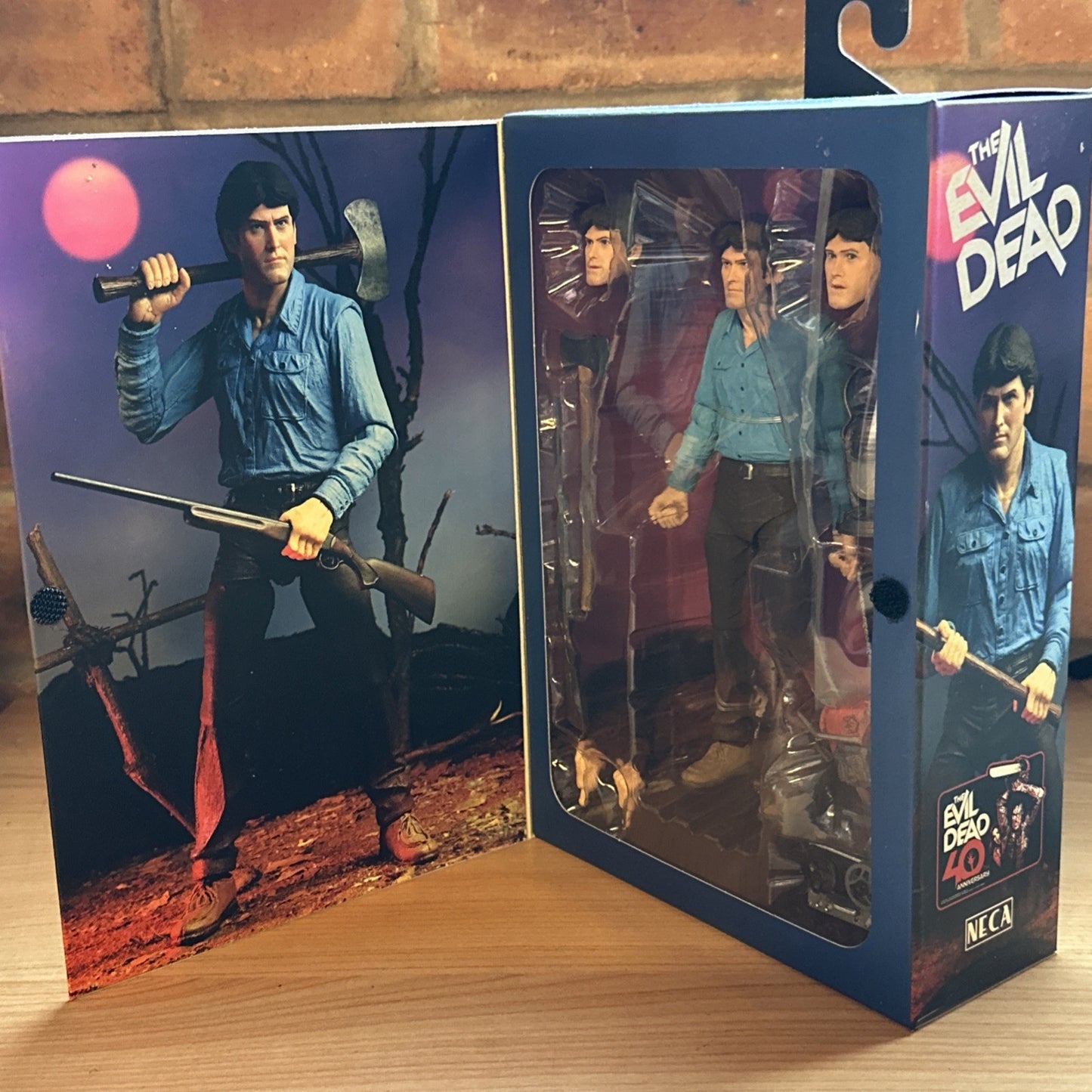NECA The Evil Dead Ultimate Edition Ash Williams Brand New In Box Horror Cult