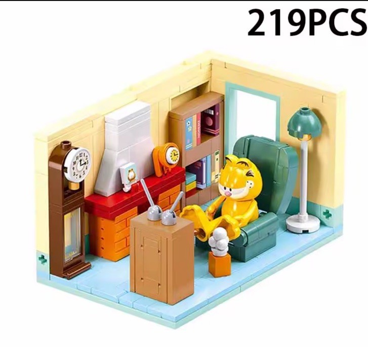 SLUBAN Garfield Building Blocks 214pcs Lounge TV Room Boxed Brick Set Gift0