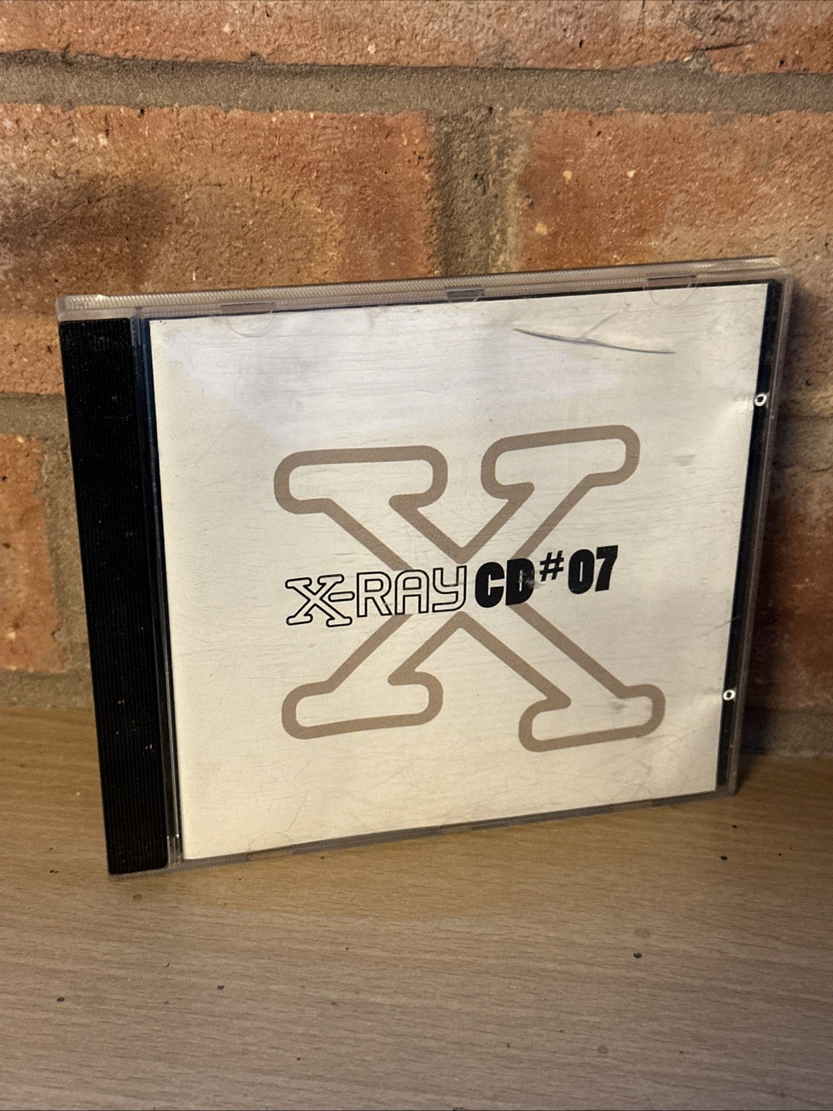 X-RAY CD #07 - Various Artists Compilation 2003 Mint Cd Zutons Cover Damage0