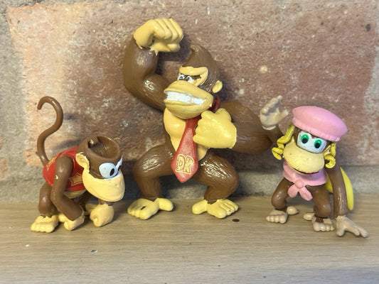 Nintendo Super Mario Bros Donkey Kong Dixie Kong Collectible Action Figures0