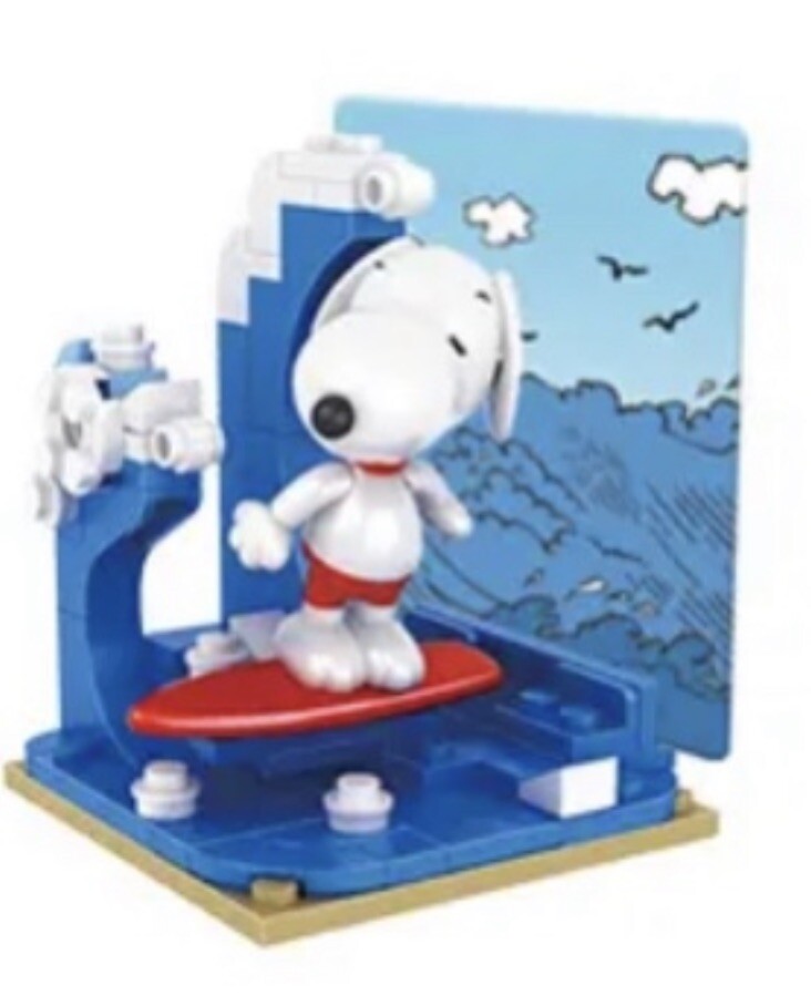 PEANUTS Snoopy Block Brick ‘ Surfs Up ‘ Mini Figure Blind Box Collect Set Gift1