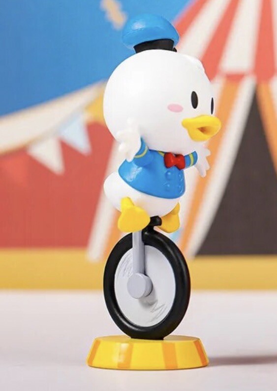 Disney Mickey & Friends ‘ Donald Duck ‘ Mickey's Circus Series Miniso Sealed1