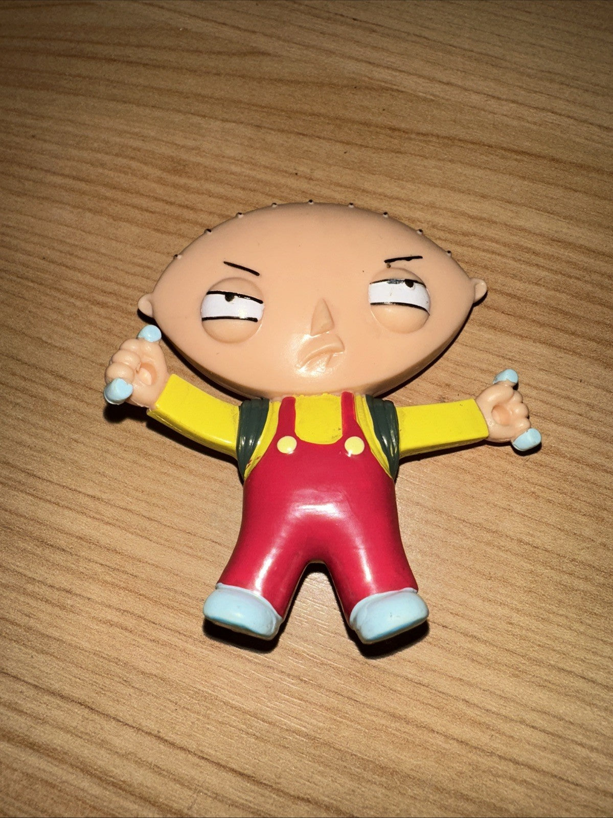 Family Guy Fox Figures Stewie Griffin Window Climber 8cm Vinyl Gift Bag Cult0
