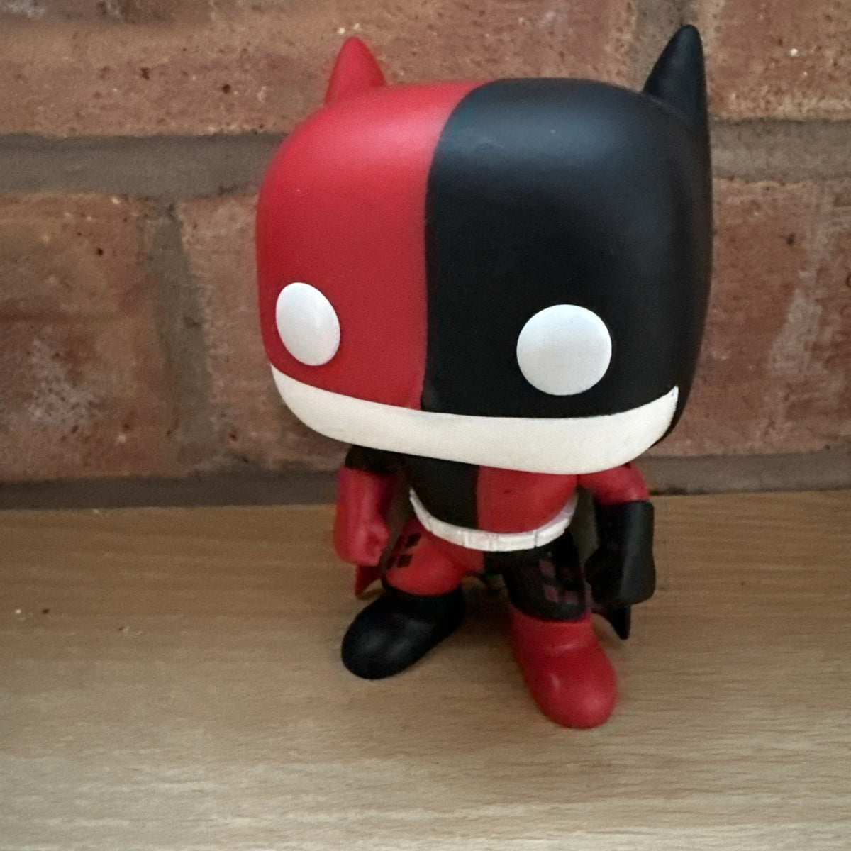 Funko Pop! Vinyl: DC Comics - Batgirl (as Harley Quinn) #127 OOB0