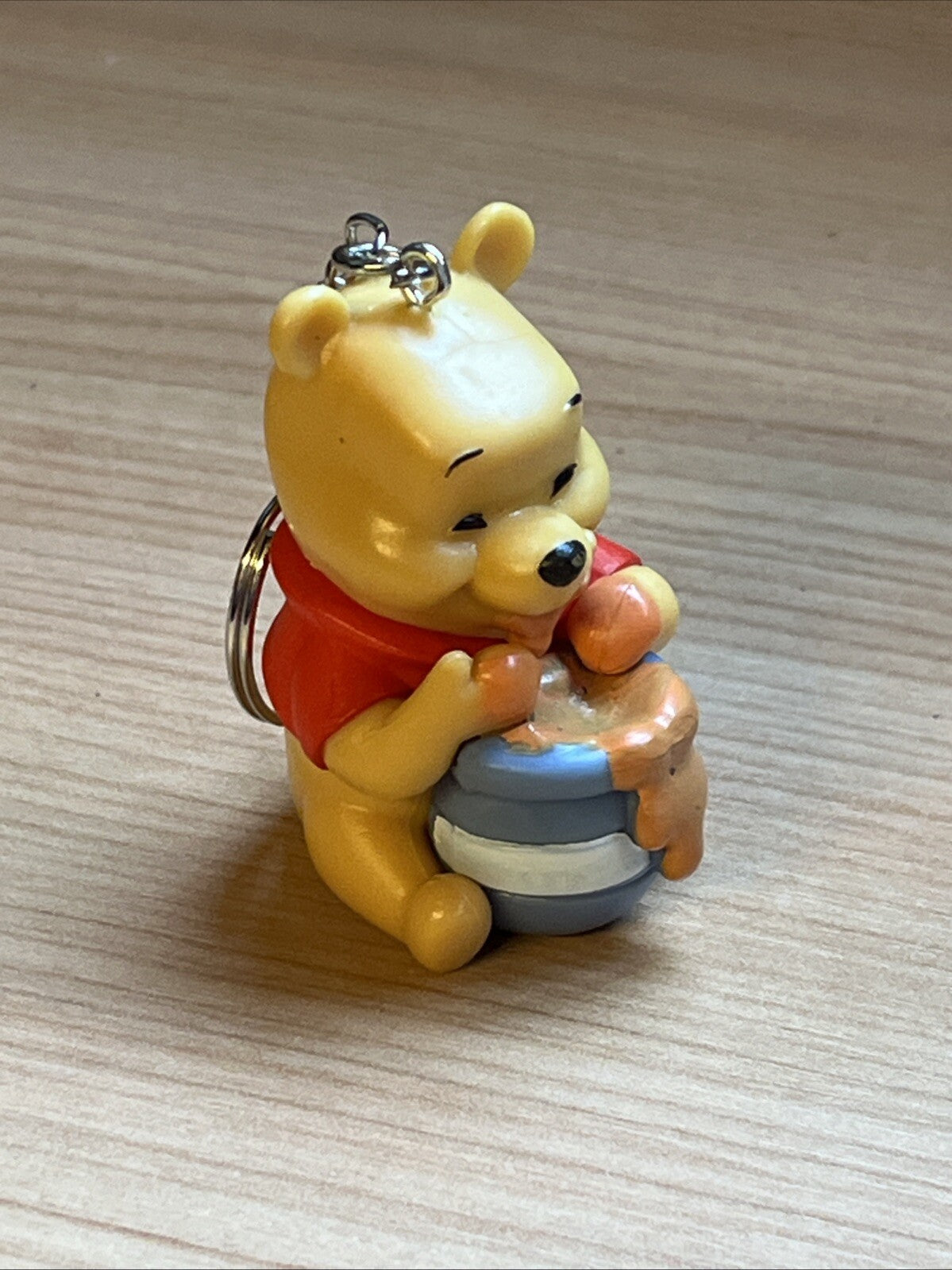 Disney Pooh Bear Honey Pot Winnie the Pooh 3D Keychain Keyring Free Gift Bag2