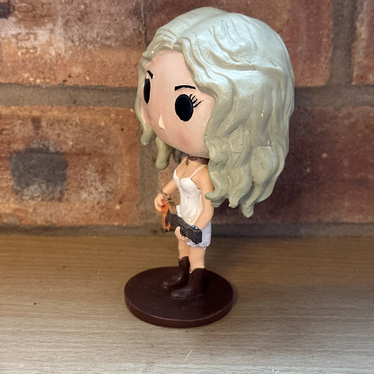 Taylor Swift Guitar White Dress Resin Figure Doll Decor Pop Music Merch Singer3