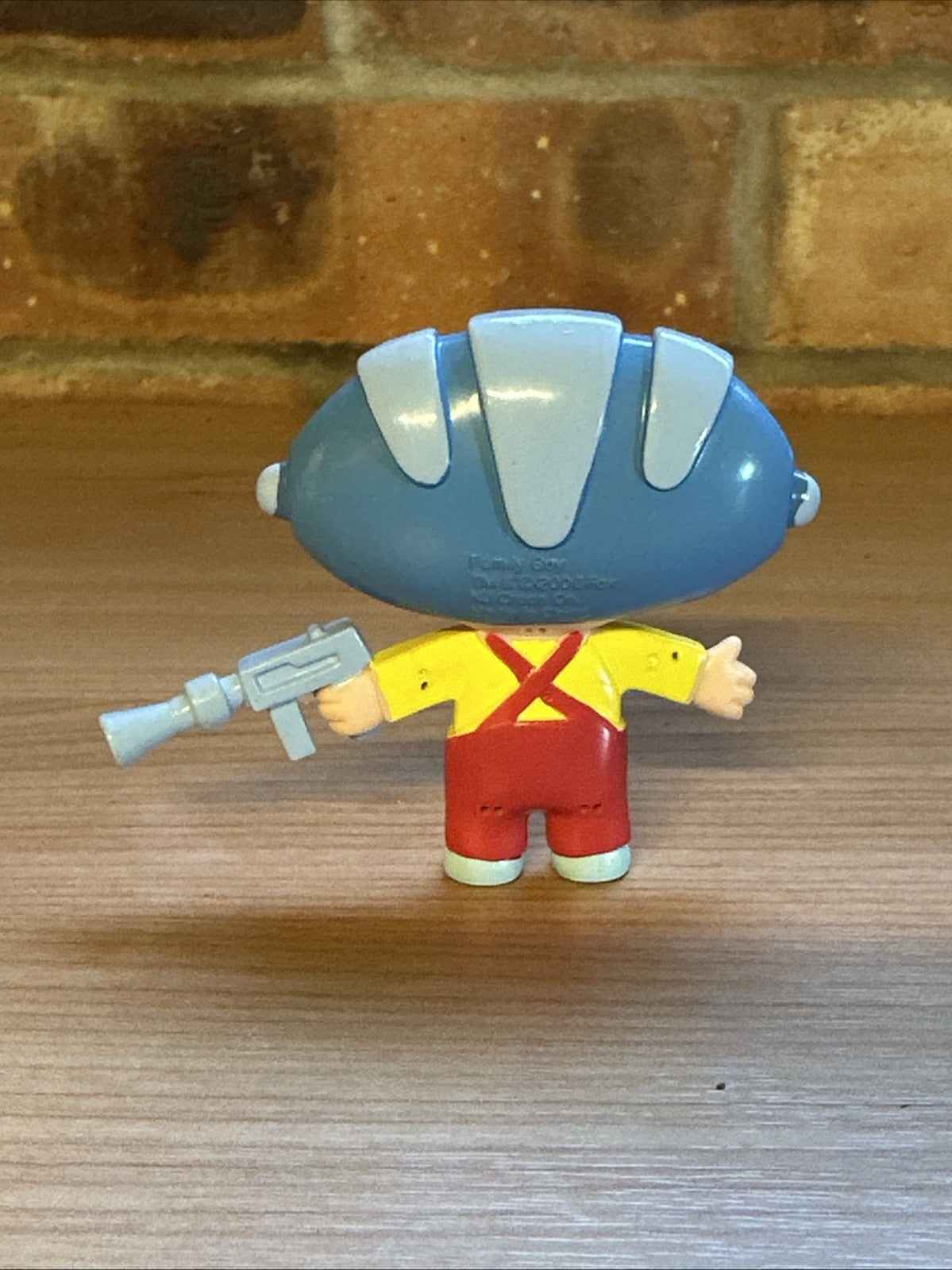 Family Guy Fox Figures Stewie Griffin Ray Gun Cult 8cm Vinyl Gift Boxed Cult