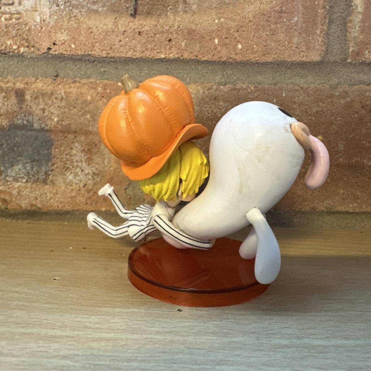 Sanji In Pinstripe Suit On Negative Hollow One Piece Anime Halloween Vinyl Figur1
