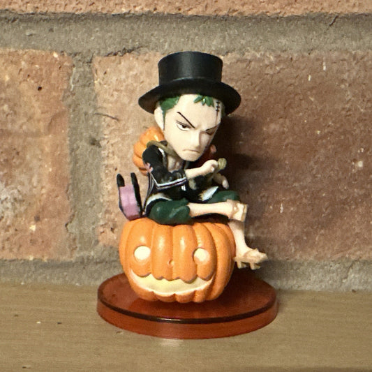 Roronoa Zoro In Top Hat ONE PIECE Figure HALLOWEEN  Size 7cm Cult Anime Vinyl0