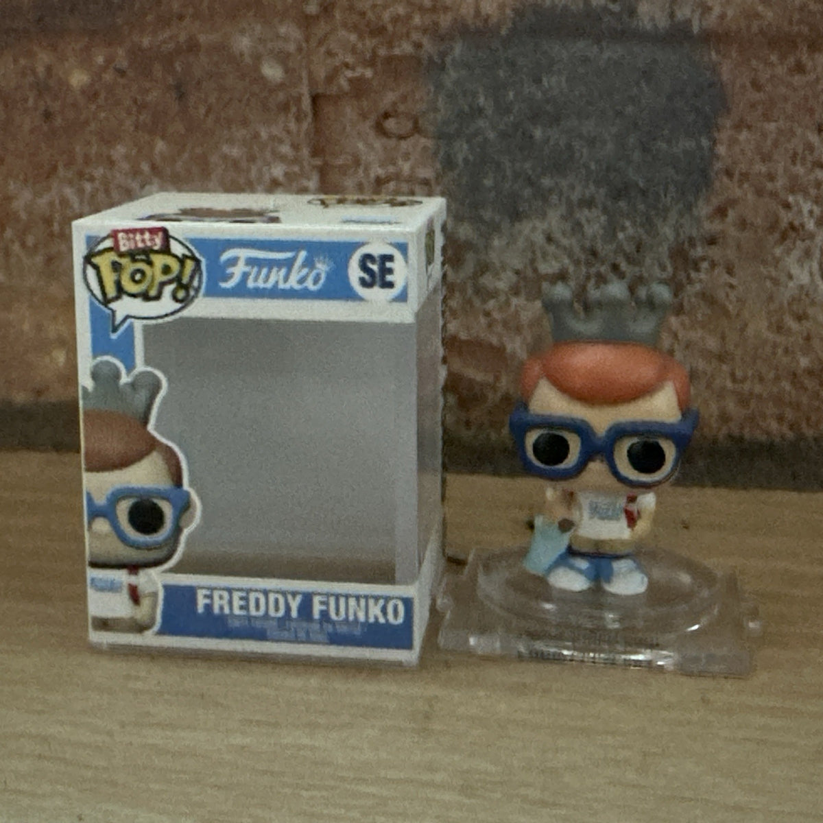 Funko Bitty Pop! Comic Con Fun On The Run 25th Anniversary Edition: Funko Freddy1