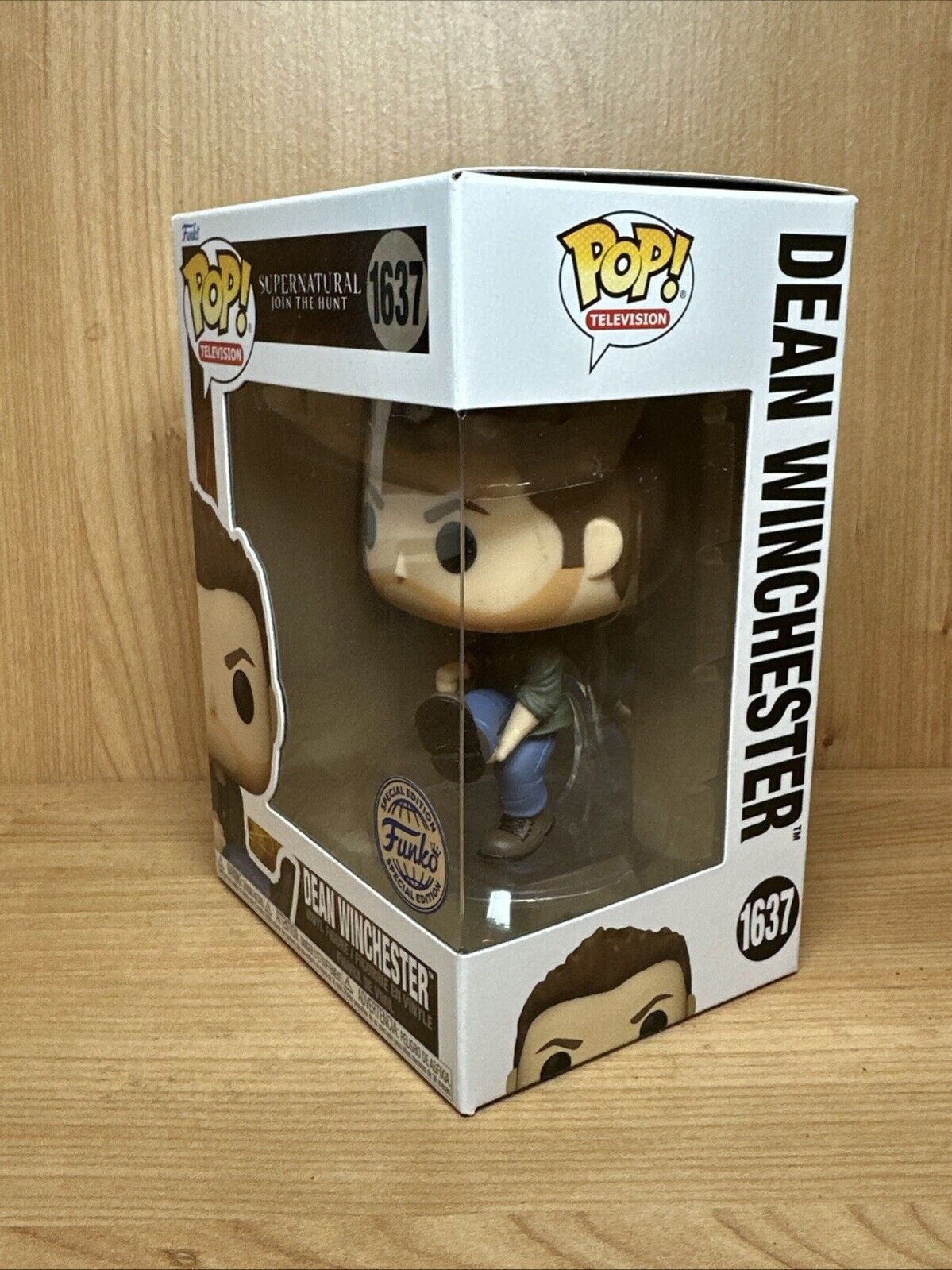 Supernatural Dean Winchester Eye of Tiger Mystery Box + 3 Exc Funko Pops #1637