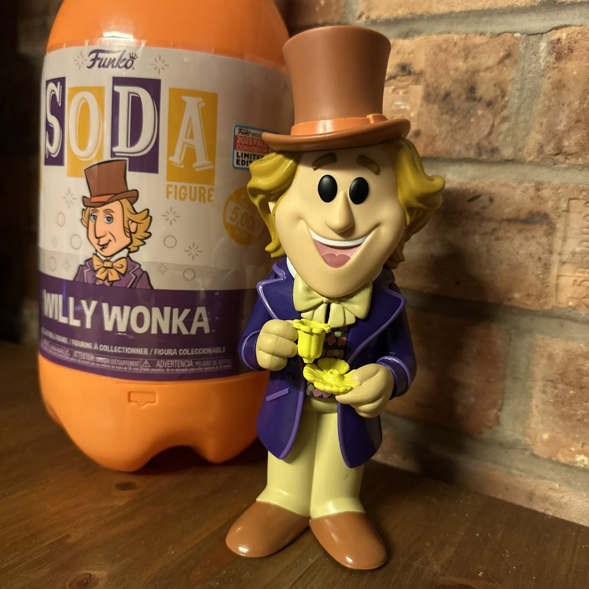 Funko Vinyl Soda Bottle Willy Wonka 2023 NYCC Convention Limited Edition NEW3