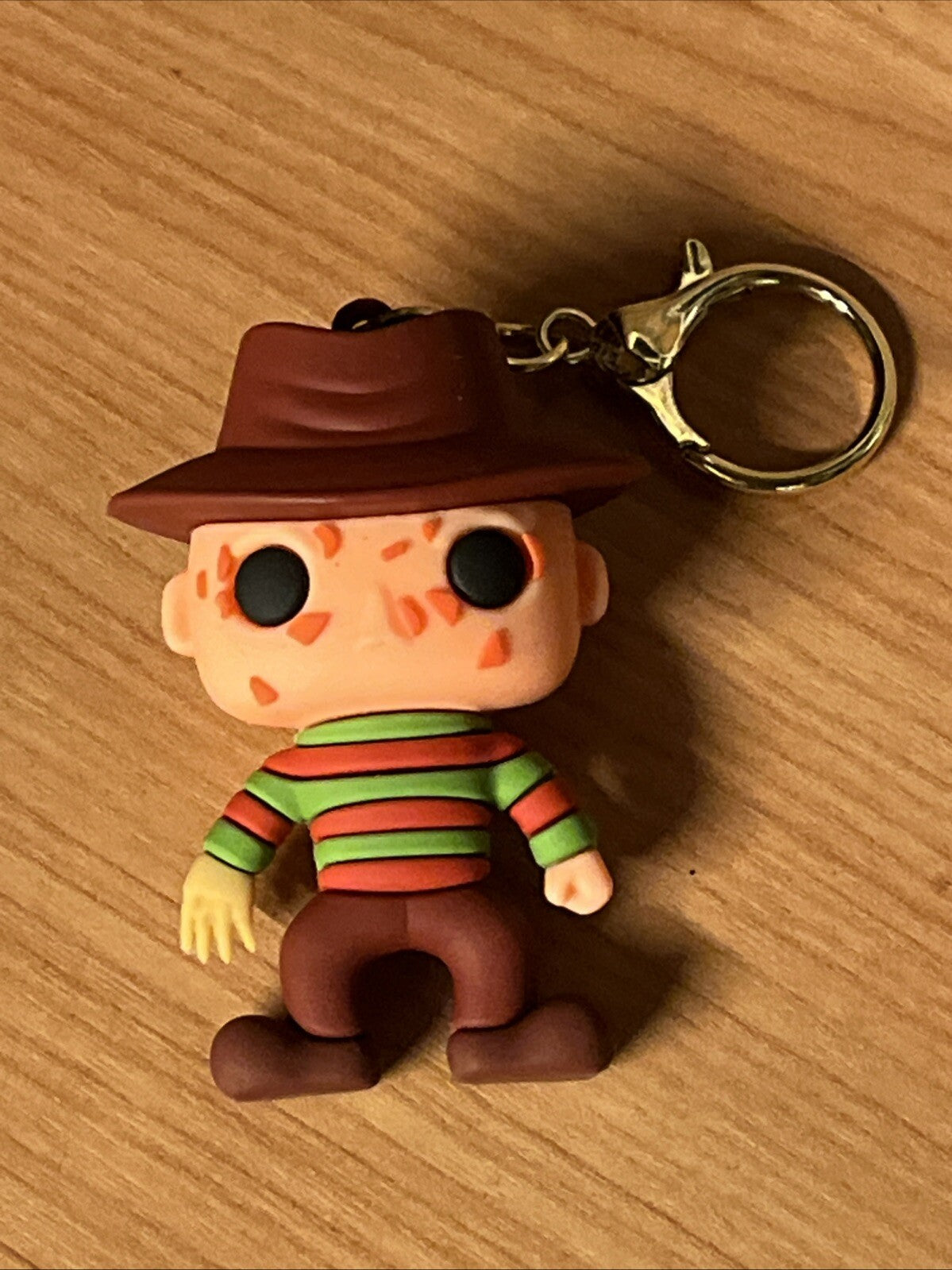 Fred Freddy Krueger A Nightmare on Elm Street Key  Keyring Horror Cult Tv0